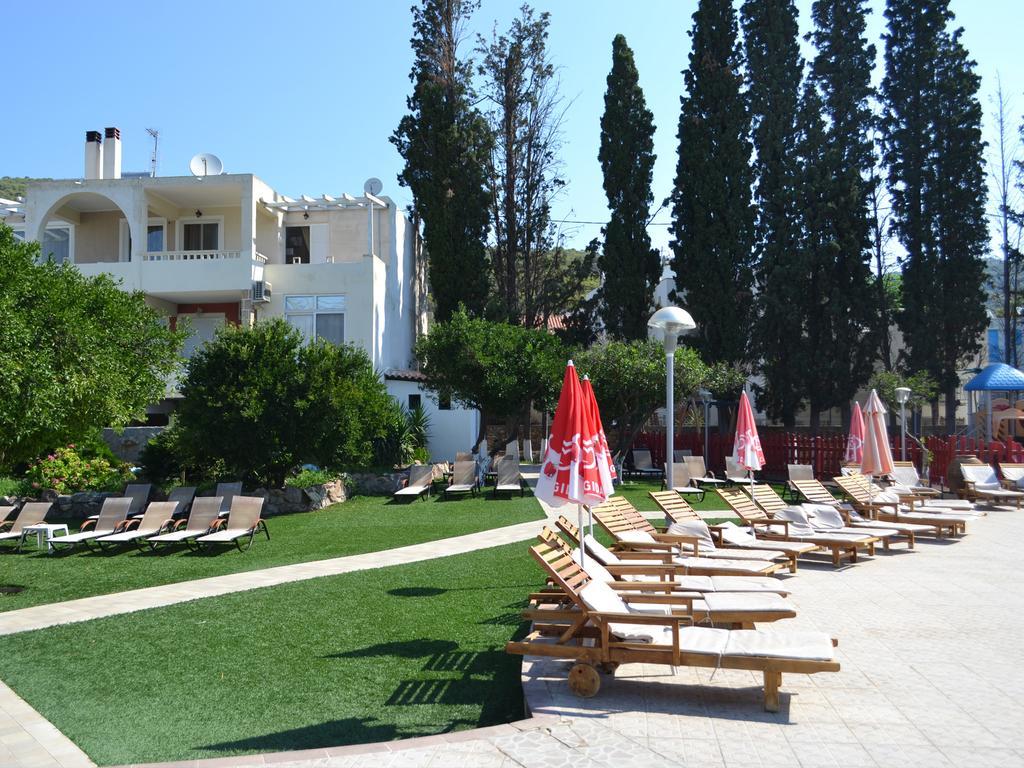 Kamares Apartments Εε Poros Town Exteriör bild